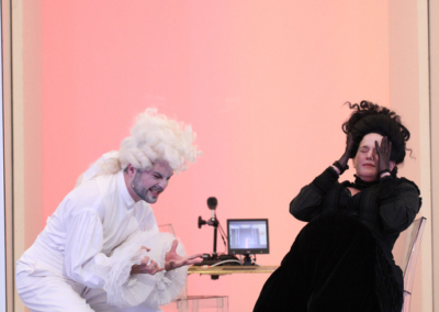 "Der Streit" Saarländisches Staatstheater 2018 Philipp Weigand (Der Prinz), Juliane Lang (Hermiane)